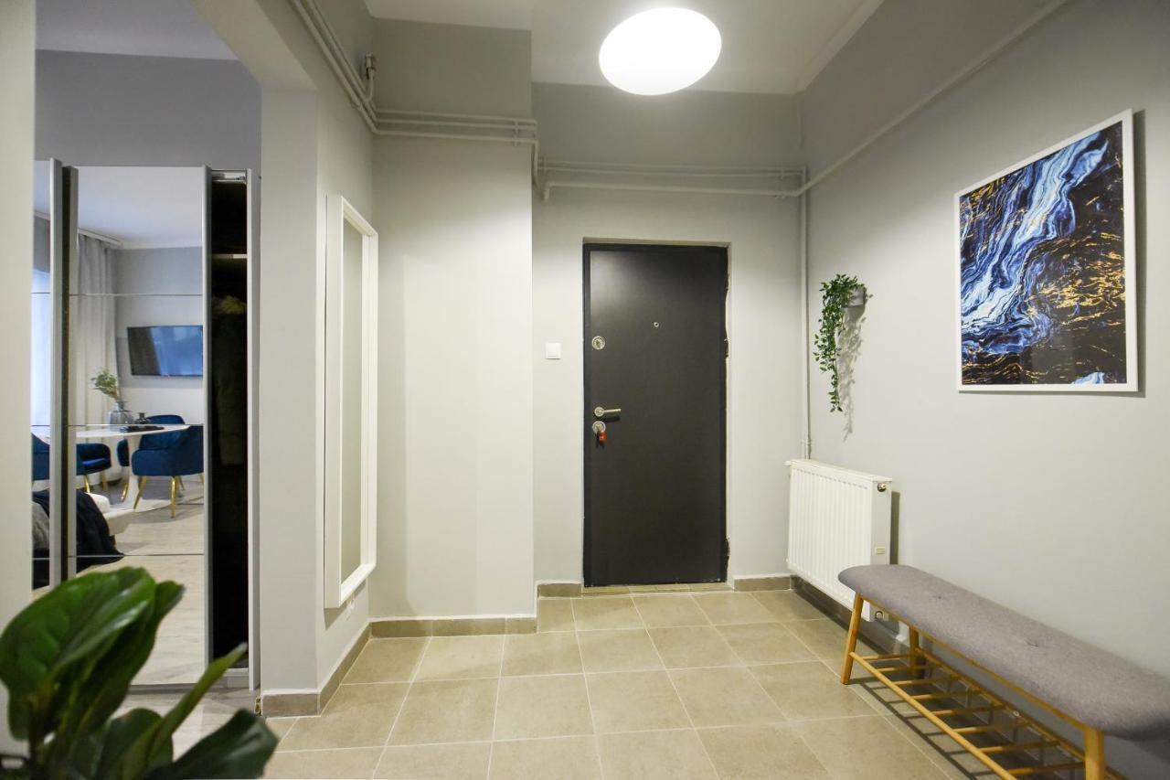 Urban Adventure For Two Appartement Boekarest Buitenkant foto