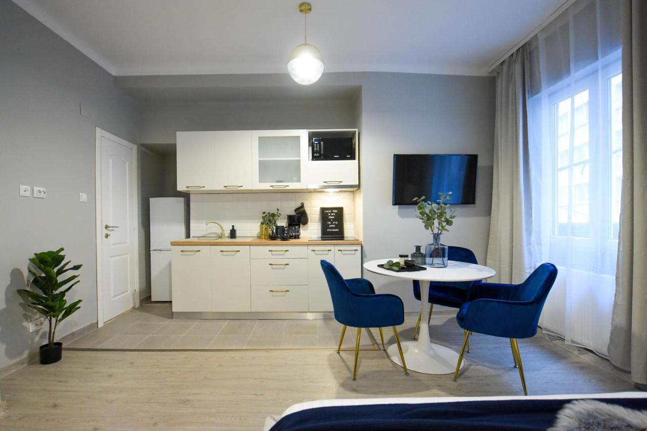 Urban Adventure For Two Appartement Boekarest Buitenkant foto