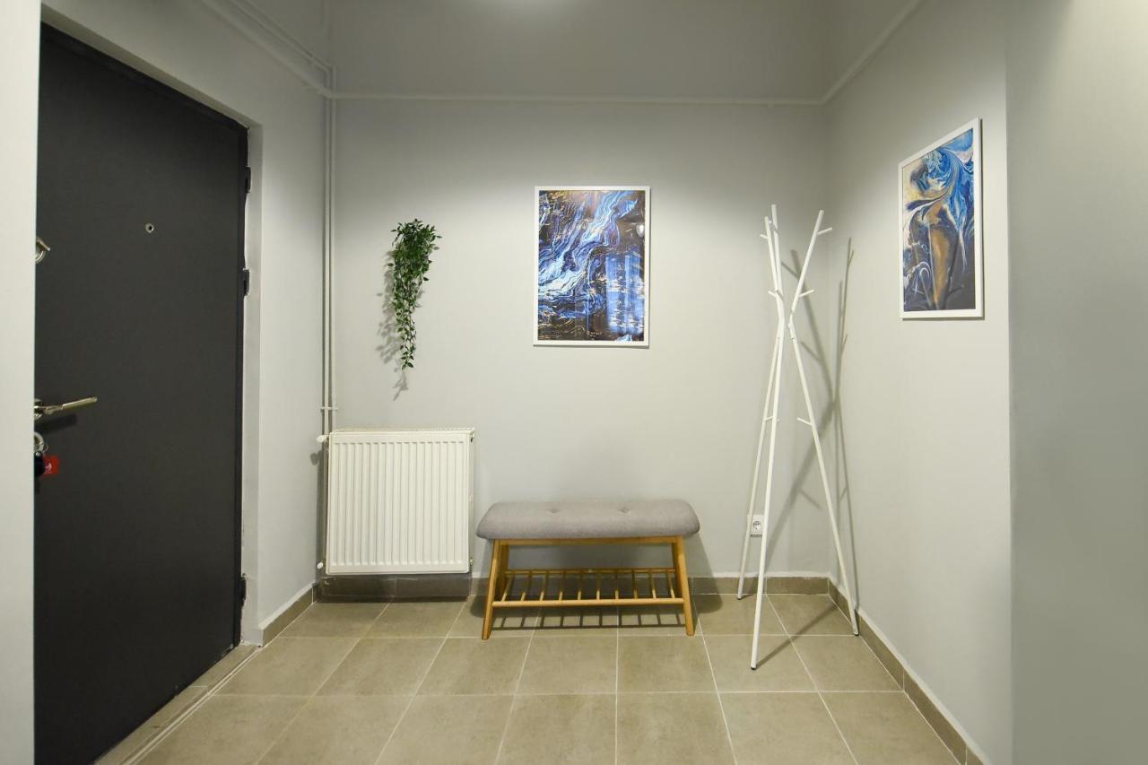 Urban Adventure For Two Appartement Boekarest Buitenkant foto