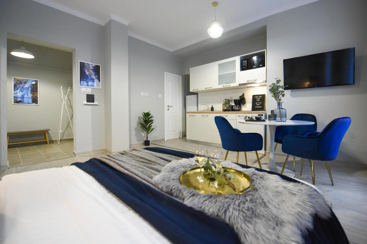 Urban Adventure For Two Appartement Boekarest Buitenkant foto